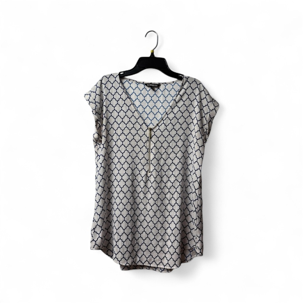 Express Black and White Geometric V-Neck Top